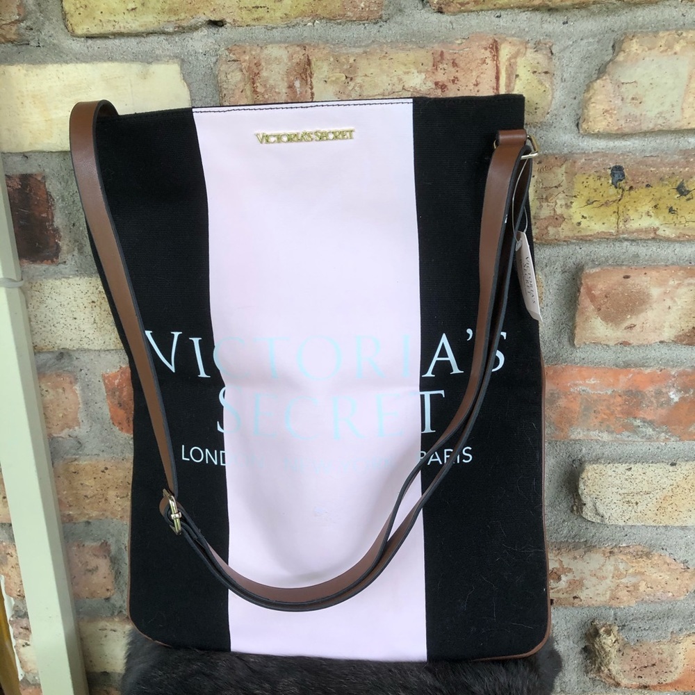 VS Victoria’s Secret lg Logo Purse Bag Tote NWT
